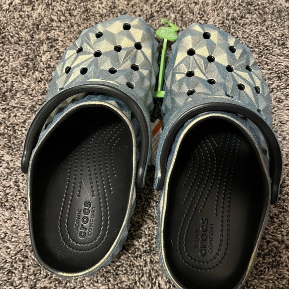 Crocs - Picture 2 of 5